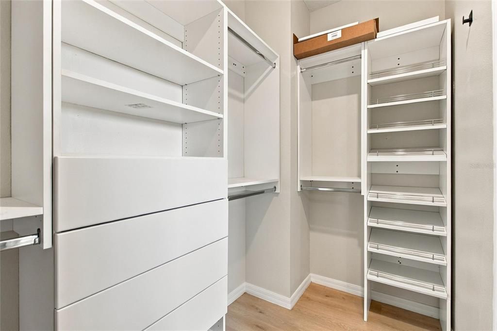 For Sale: $359,900 (4 beds, 2 baths, 2311 Square Feet)