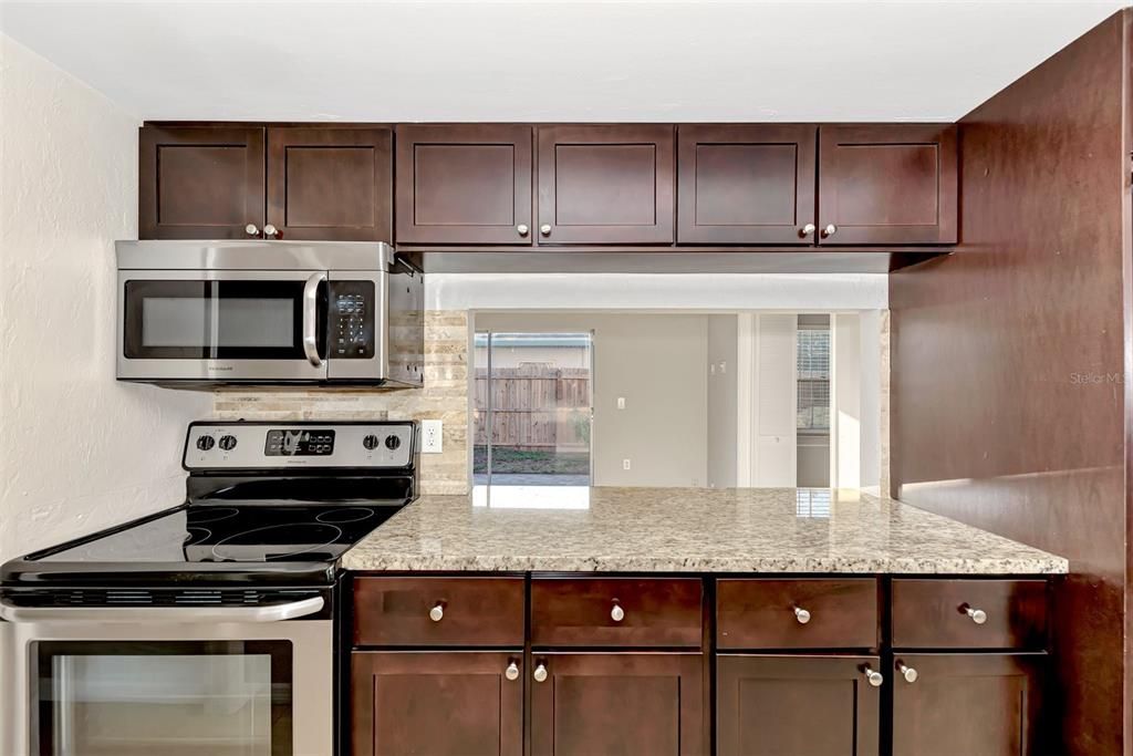 For Rent: $2,650 (3 beds, 2 baths, 1612 Square Feet)