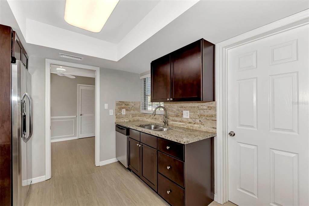 For Rent: $2,650 (3 beds, 2 baths, 1612 Square Feet)