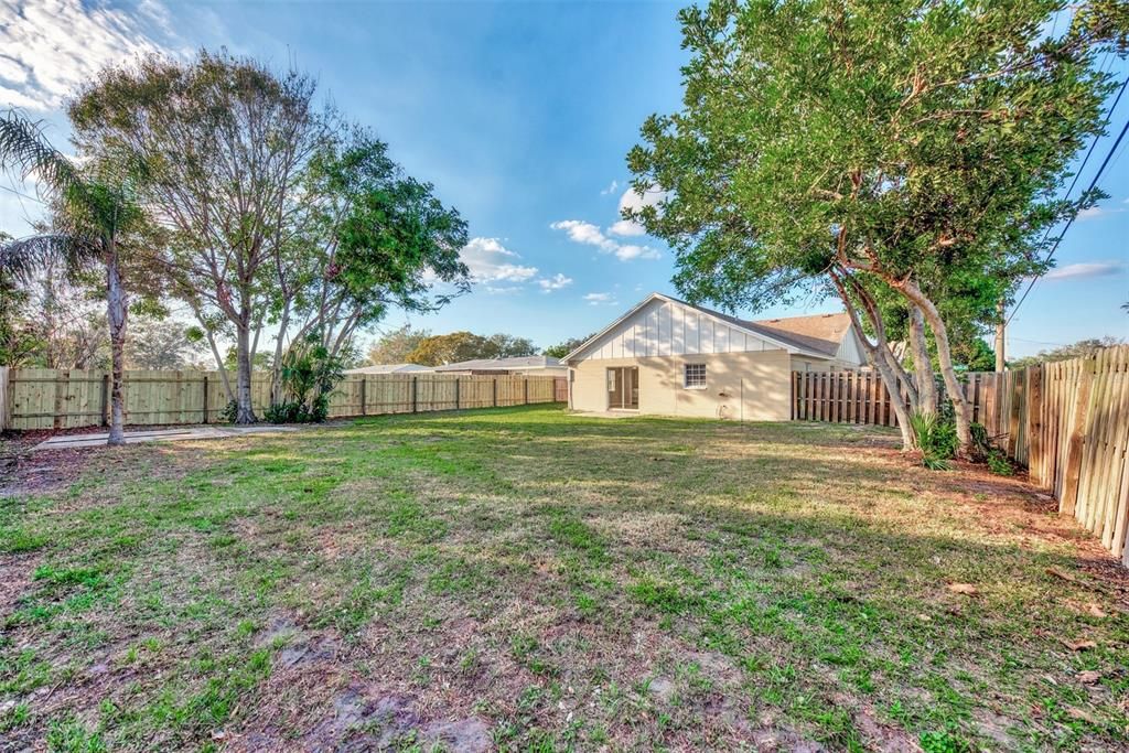 For Rent: $2,650 (3 beds, 2 baths, 1612 Square Feet)