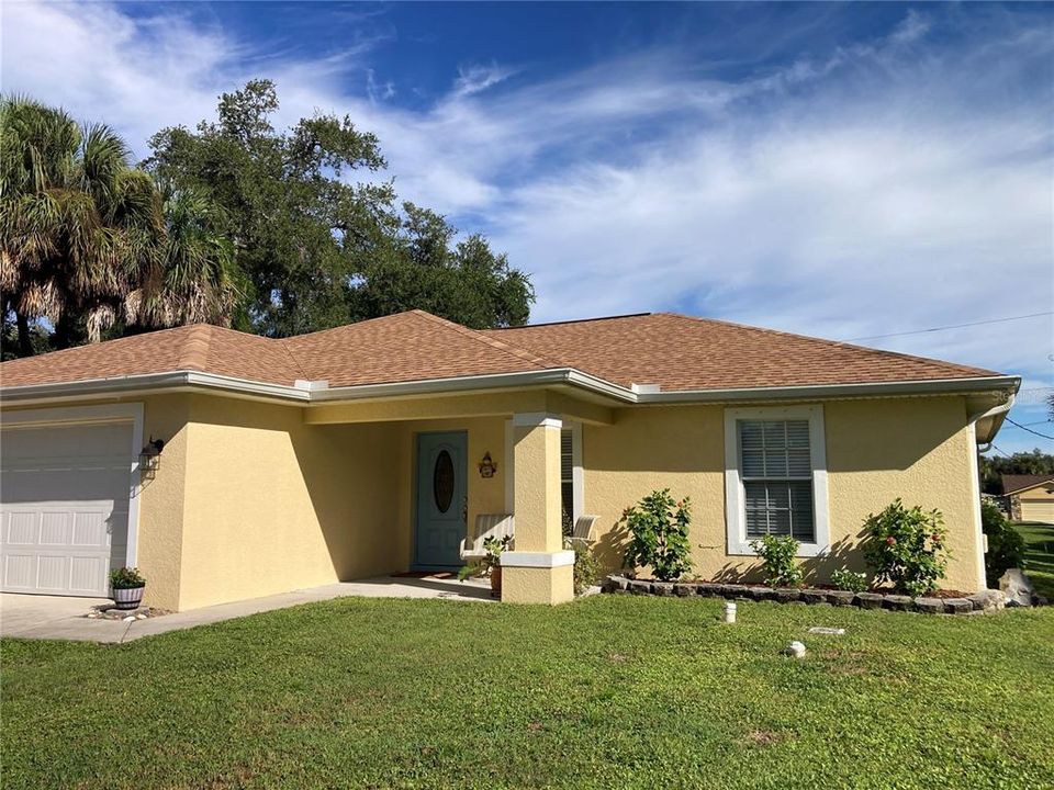 For Sale: $319,000 (3 beds, 2 baths, 1416 Square Feet)