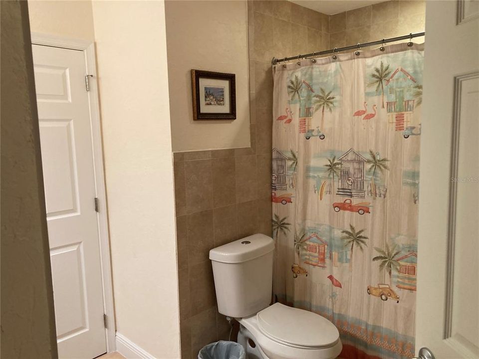For Sale: $319,000 (3 beds, 2 baths, 1416 Square Feet)