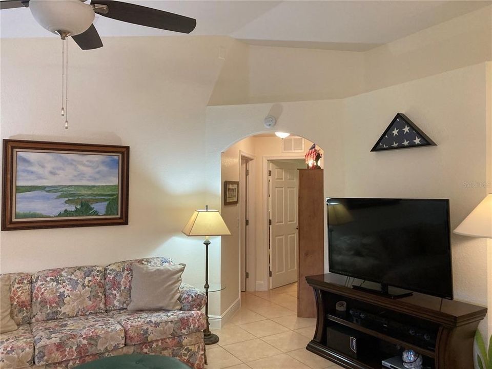 For Sale: $319,000 (3 beds, 2 baths, 1416 Square Feet)