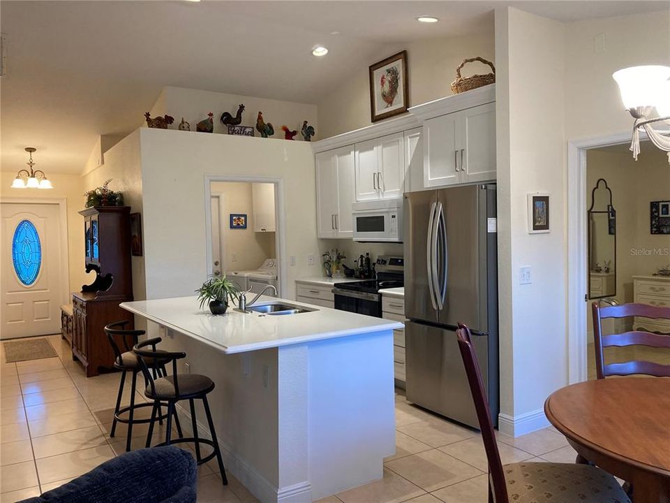 For Sale: $319,000 (3 beds, 2 baths, 1416 Square Feet)