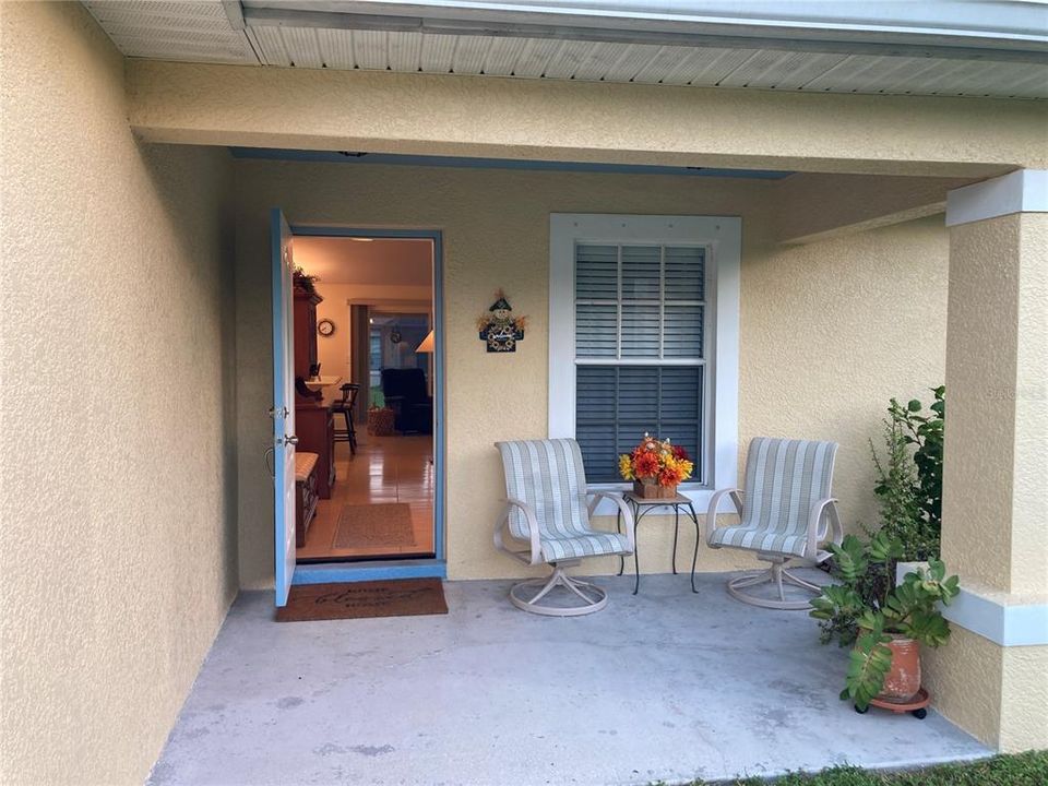 For Sale: $319,000 (3 beds, 2 baths, 1416 Square Feet)