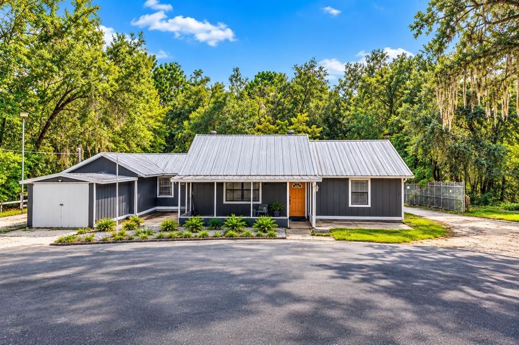 For Sale: $250,000 (0 beds, 0 baths, 984 Square Feet)