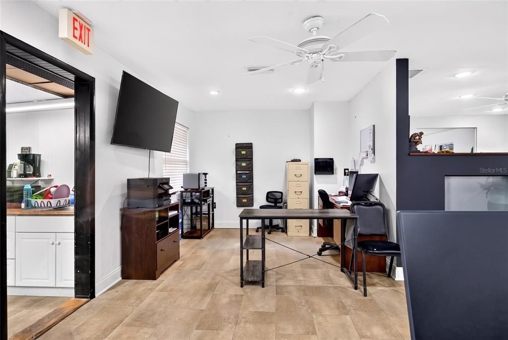 For Sale: $250,000 (0 beds, 0 baths, 984 Square Feet)
