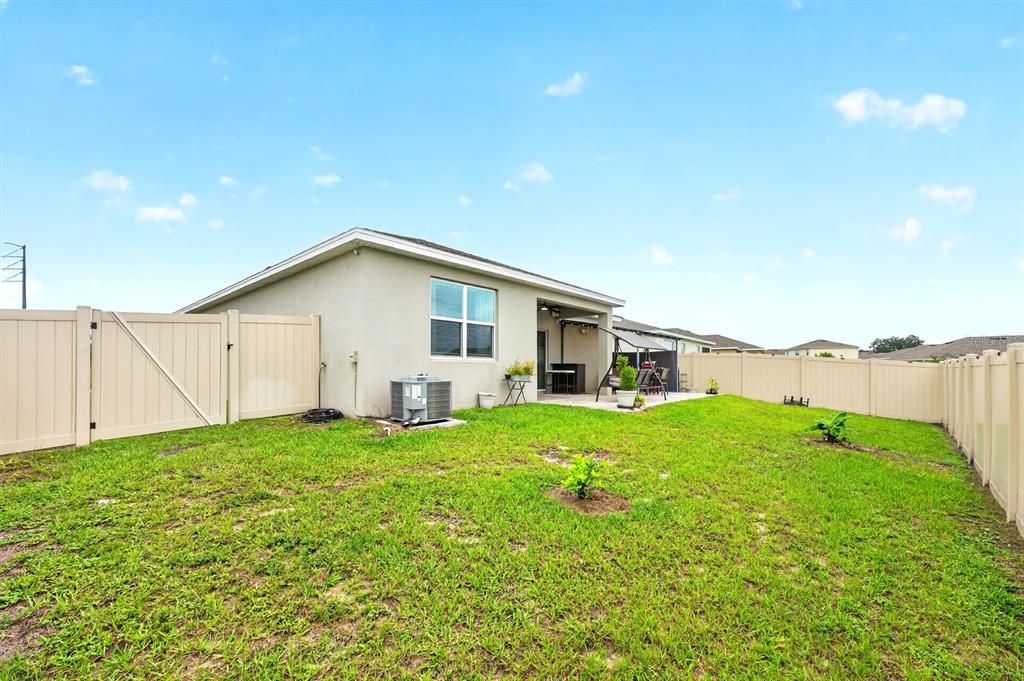 For Sale: $425,000 (4 beds, 3 baths, 2030 Square Feet)