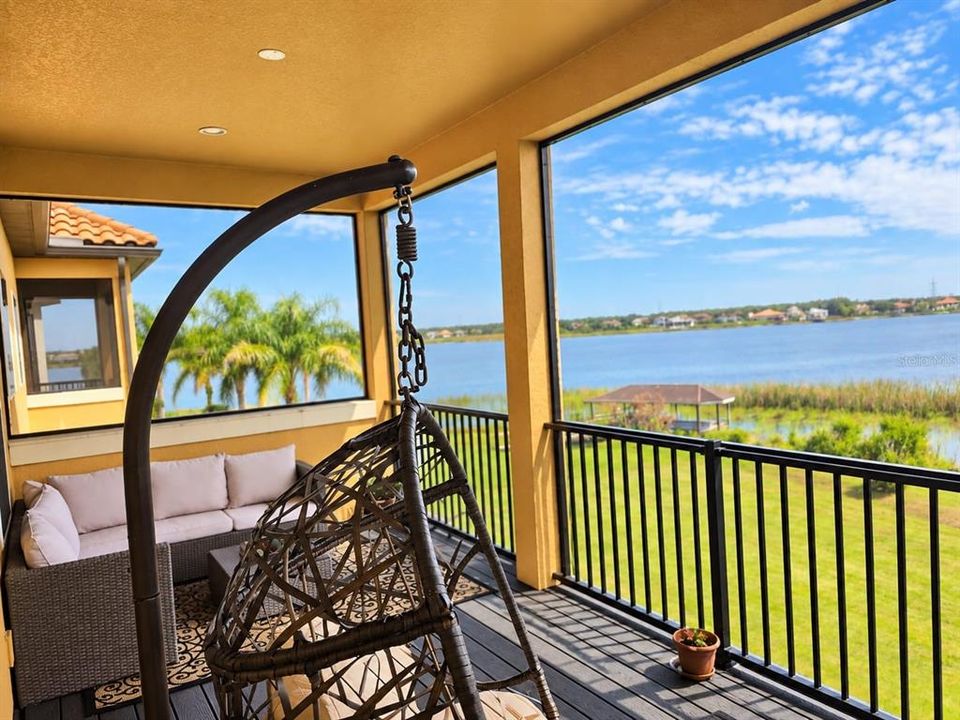 For Sale: $2,400,000 (6 beds, 6 baths, 5572 Square Feet)