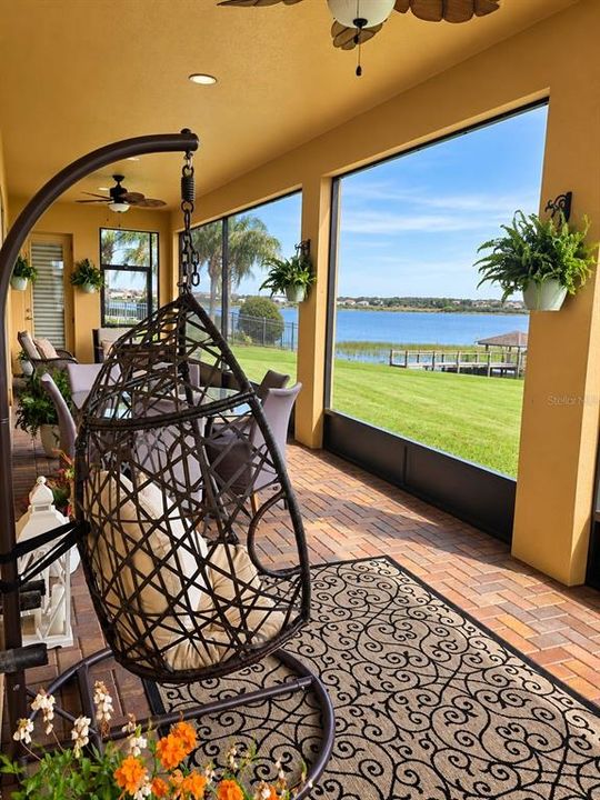 For Sale: $2,400,000 (6 beds, 6 baths, 5572 Square Feet)