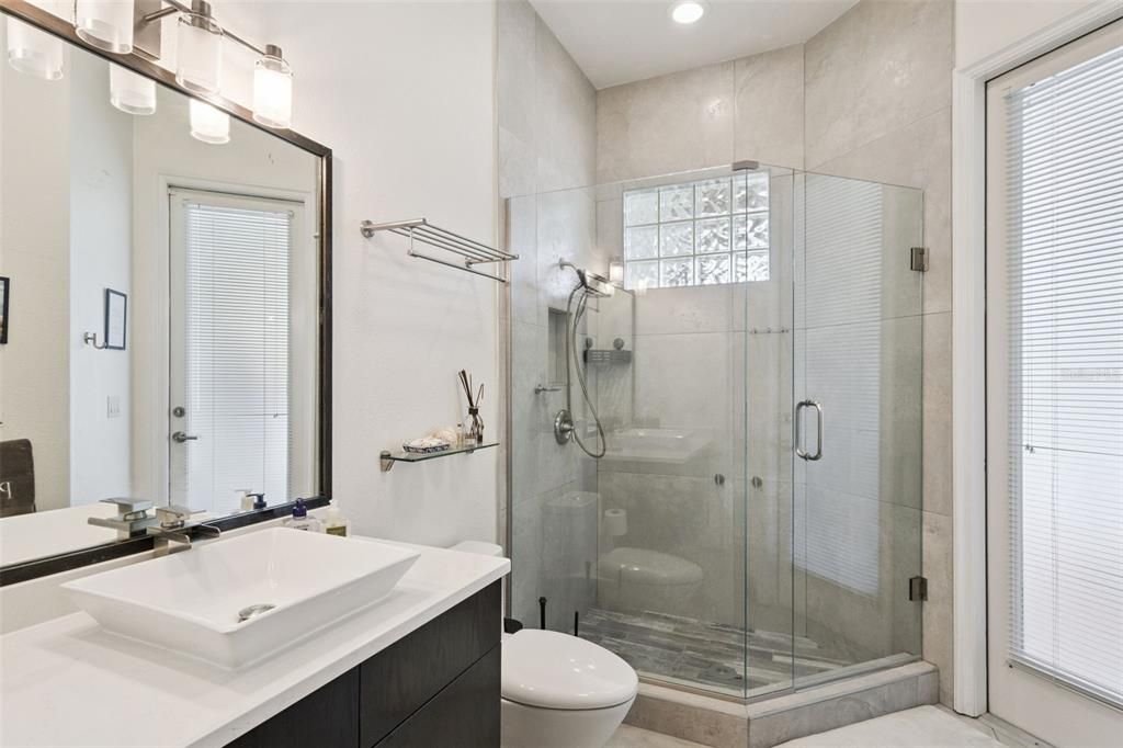 For Sale: $1,100,000 (5 beds, 4 baths, 3621 Square Feet)