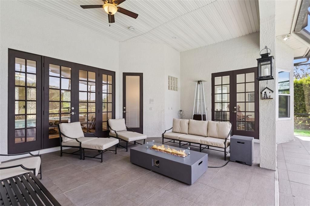 For Sale: $1,100,000 (5 beds, 4 baths, 3621 Square Feet)