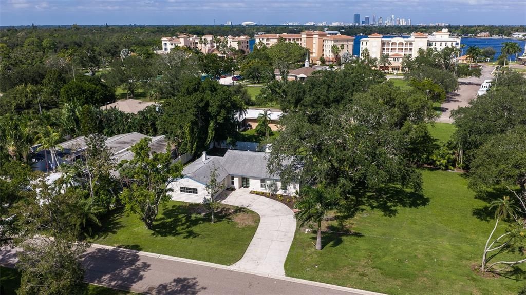 На продажу: $649,900 (3 спален, 2 ванн, 1883 Квадратных фут)