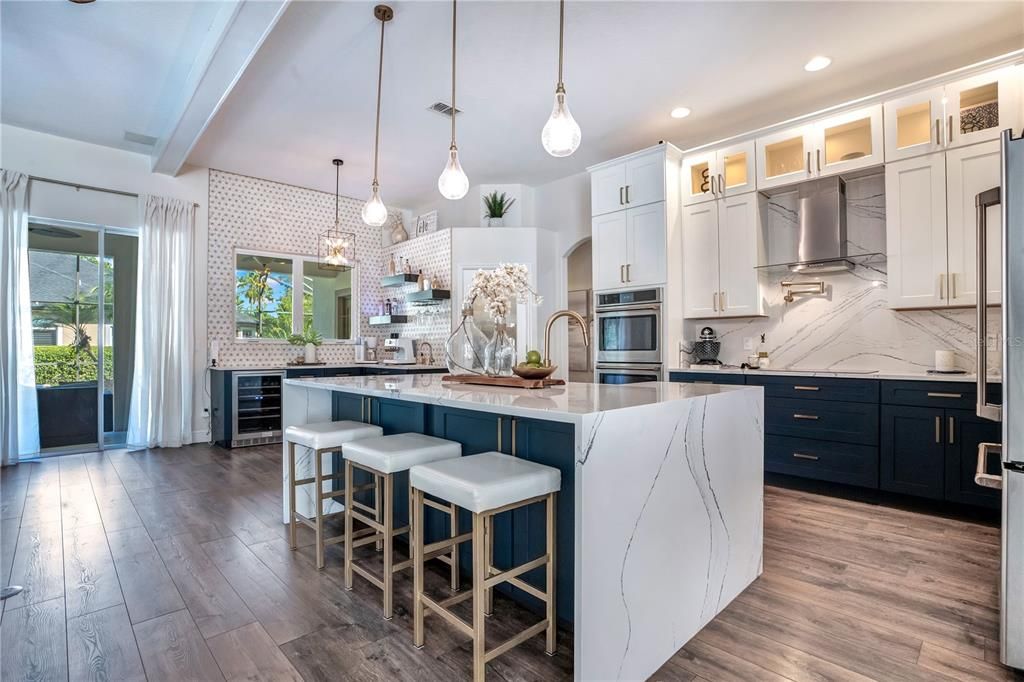 For Sale: $650,000 (4 beds, 3 baths, 2534 Square Feet)