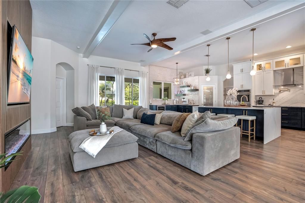 For Sale: $650,000 (4 beds, 3 baths, 2534 Square Feet)