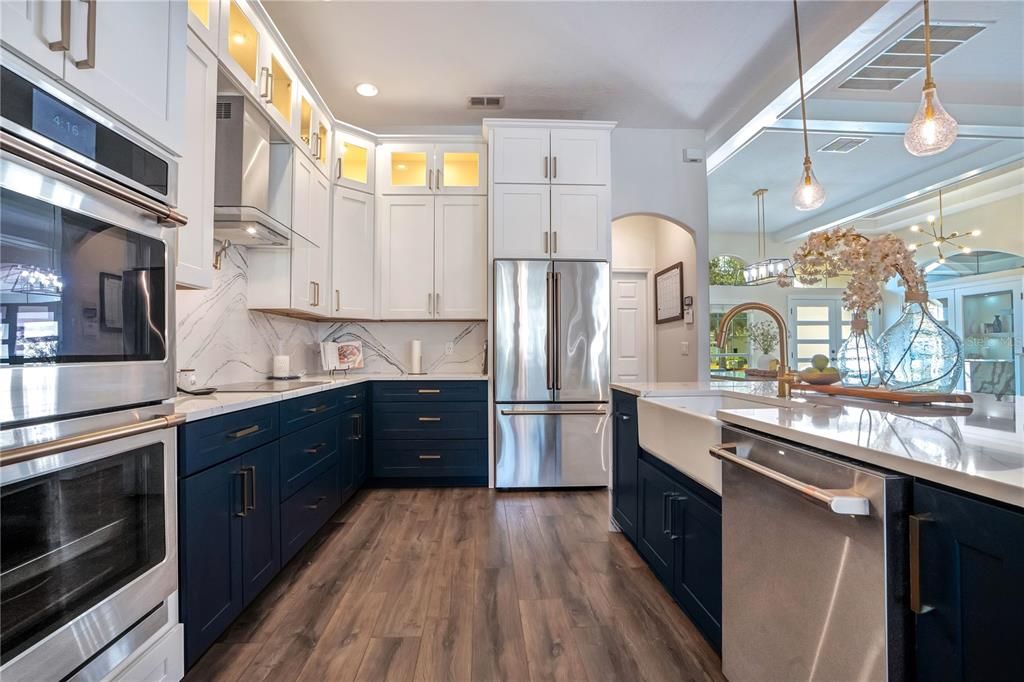 For Sale: $650,000 (4 beds, 3 baths, 2534 Square Feet)