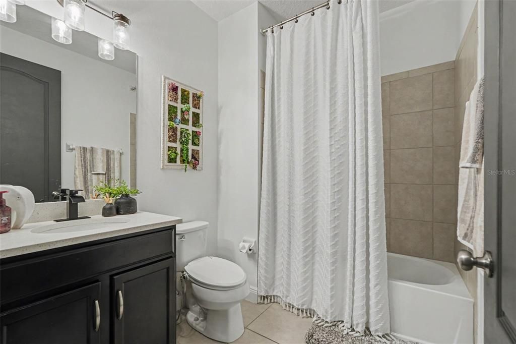 En Venta: $599,990 (4 camas, 4 baños, 3281 Pies cuadrados)
