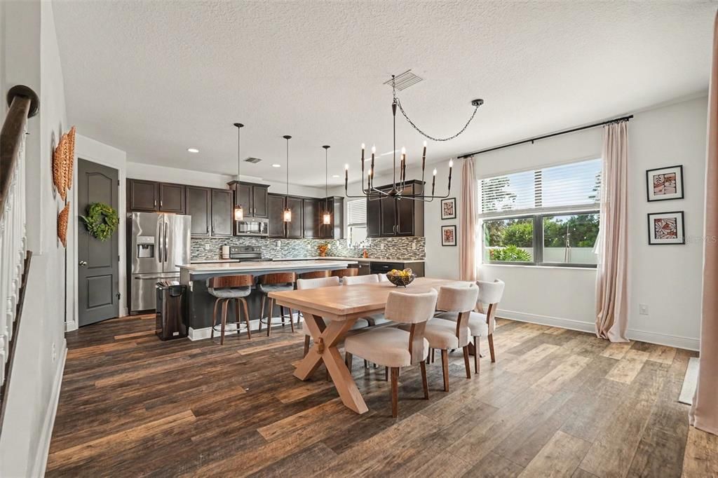 En Venta: $599,990 (4 camas, 4 baños, 3281 Pies cuadrados)
