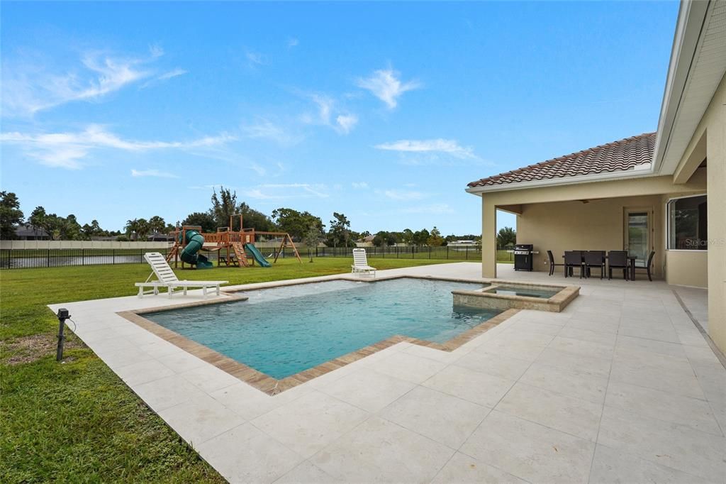 En Venta: $1,250,000 (4 camas, 4 baños, 3148 Pies cuadrados)