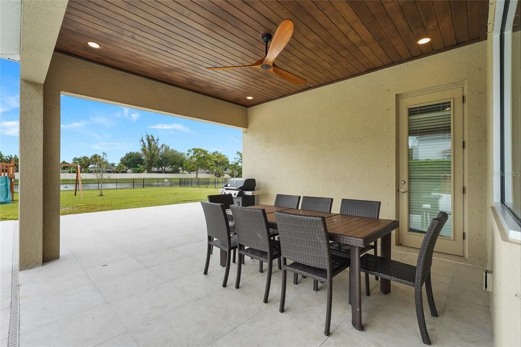 En Venta: $1,250,000 (4 camas, 4 baños, 3148 Pies cuadrados)