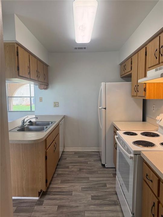 For Rent: $1,350 (2 beds, 2 baths, 1113 Square Feet)