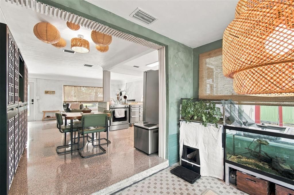 For Sale: $435,000 (3 beds, 2 baths, 1332 Square Feet)