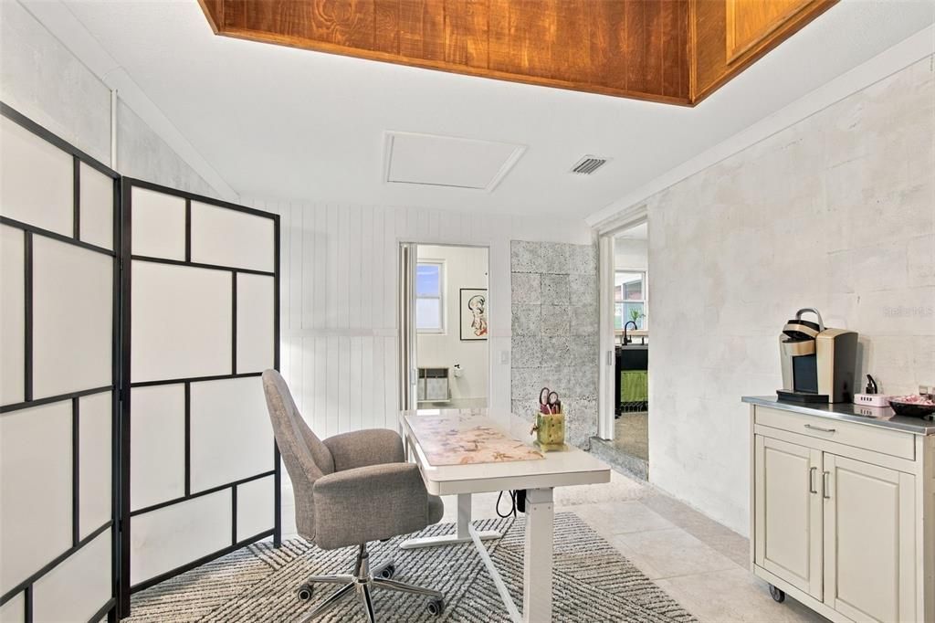 For Sale: $435,000 (3 beds, 2 baths, 1332 Square Feet)