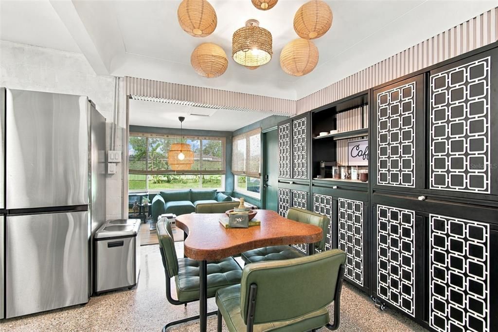 For Sale: $435,000 (3 beds, 2 baths, 1332 Square Feet)