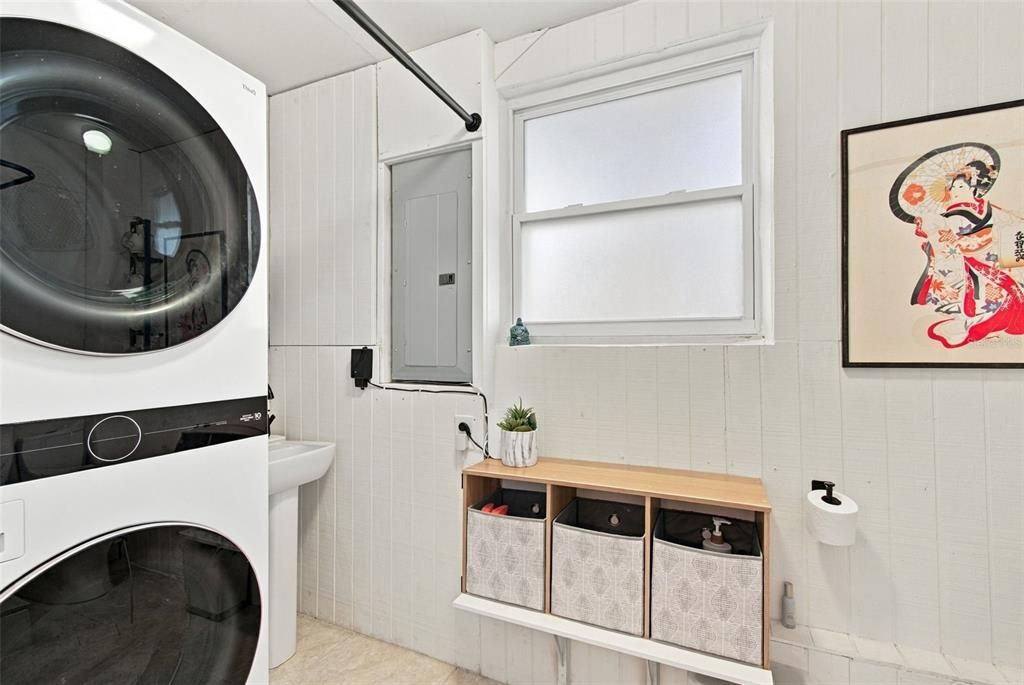 For Sale: $435,000 (3 beds, 2 baths, 1332 Square Feet)