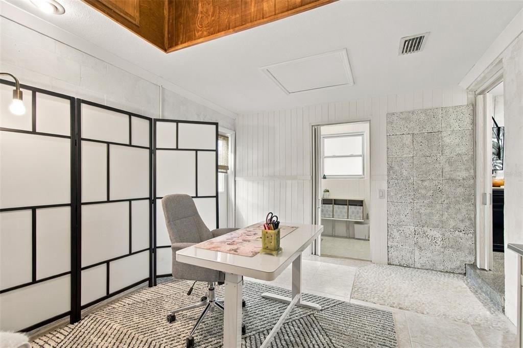 For Sale: $435,000 (3 beds, 2 baths, 1332 Square Feet)