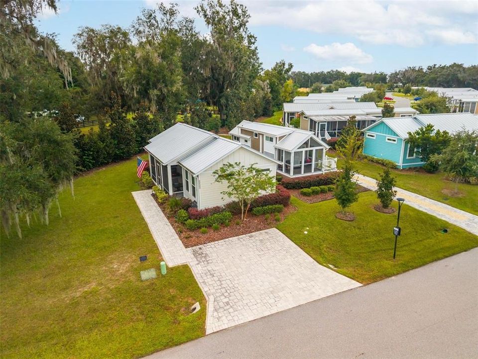 На продажу: $190,000 (2 спален, 2 ванн, 772 Квадратных фут)