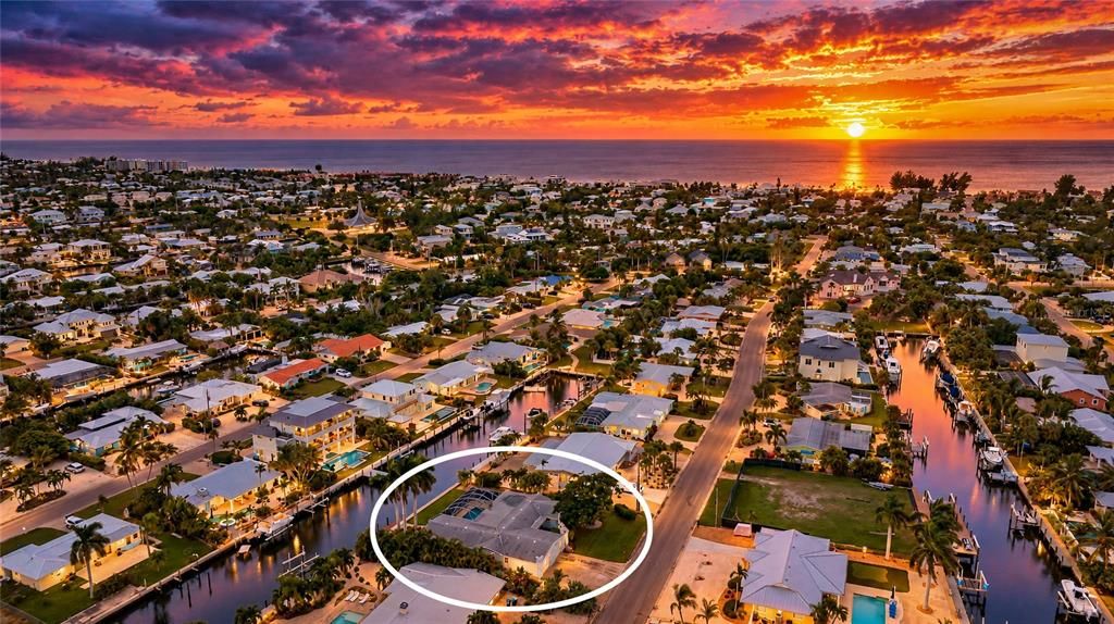 На продажу: $1,425,000 (3 спален, 3 ванн, 2259 Квадратных фут)