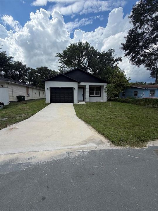 For Sale: $315,000 (3 beds, 2 baths, 1330 Square Feet)