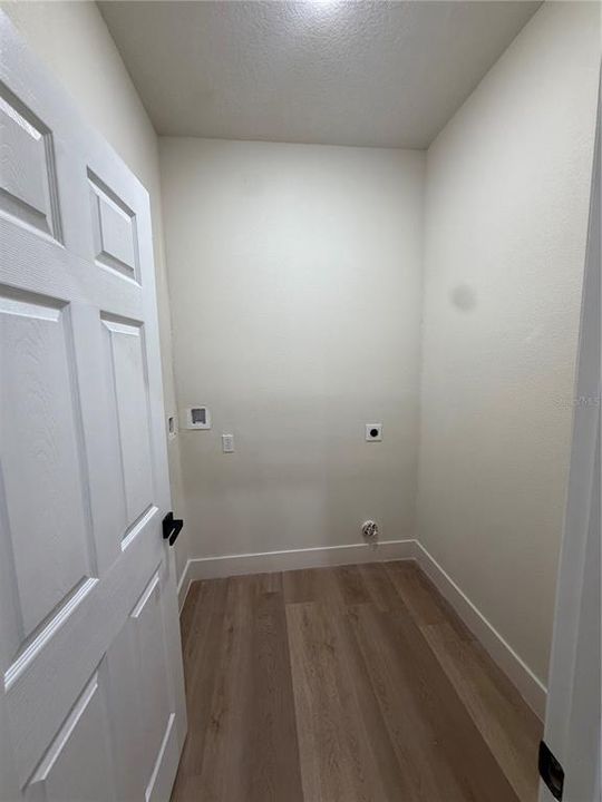 For Sale: $315,000 (3 beds, 2 baths, 1330 Square Feet)