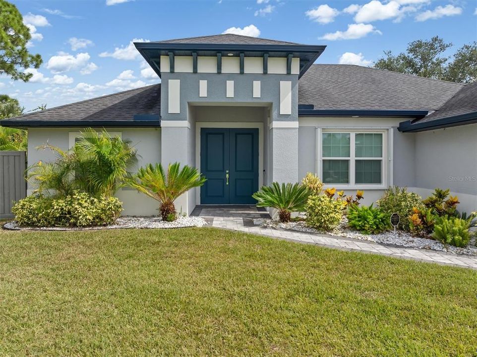 For Sale: $472,500 (3 beds, 2 baths, 1834 Square Feet)
