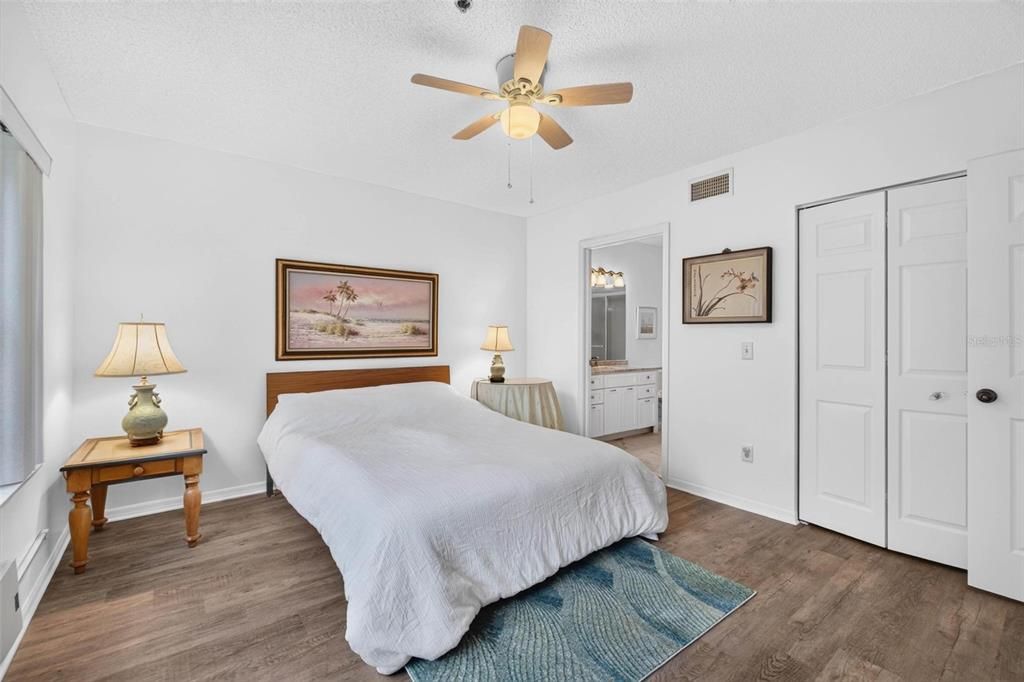 For Sale: $209,990 (3 beds, 2 baths, 1325 Square Feet)