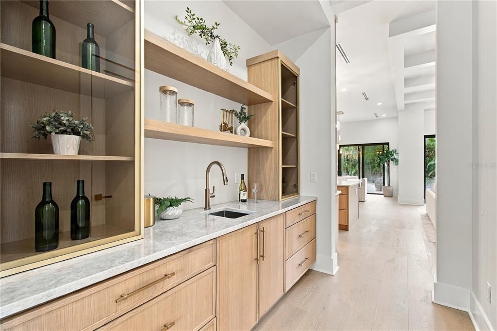 For Sale: $2,590,000 (5 beds, 4 baths, 4859 Square Feet)