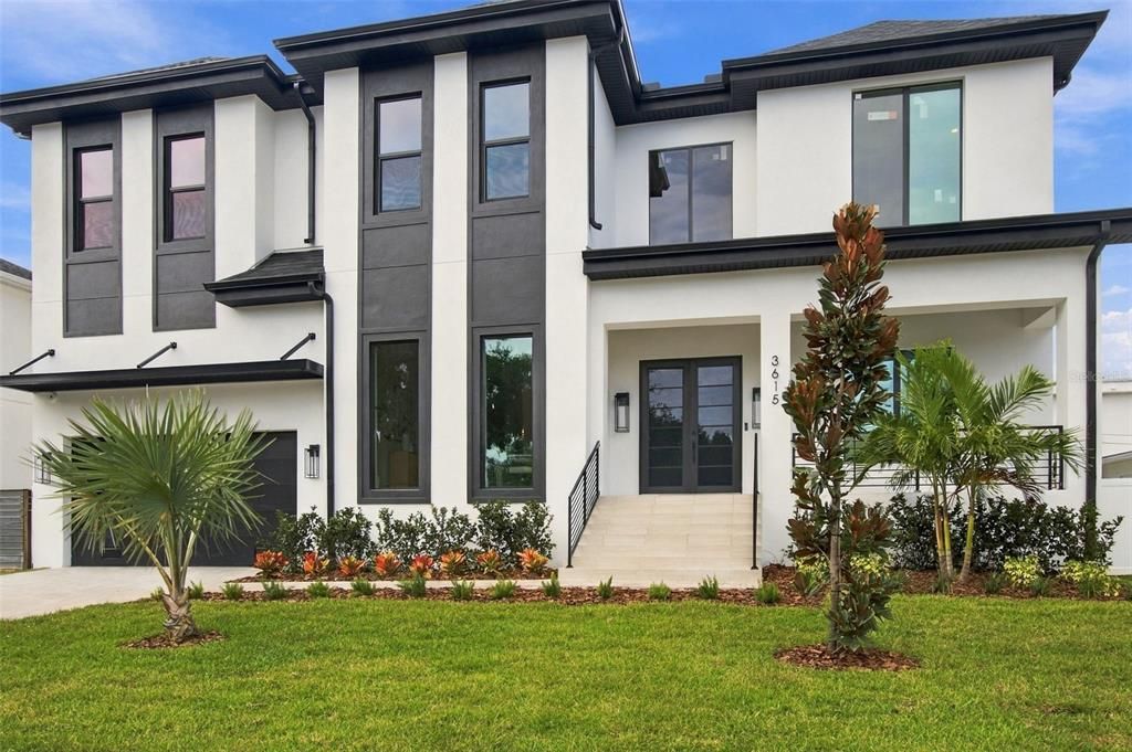 For Sale: $2,590,000 (5 beds, 4 baths, 4859 Square Feet)