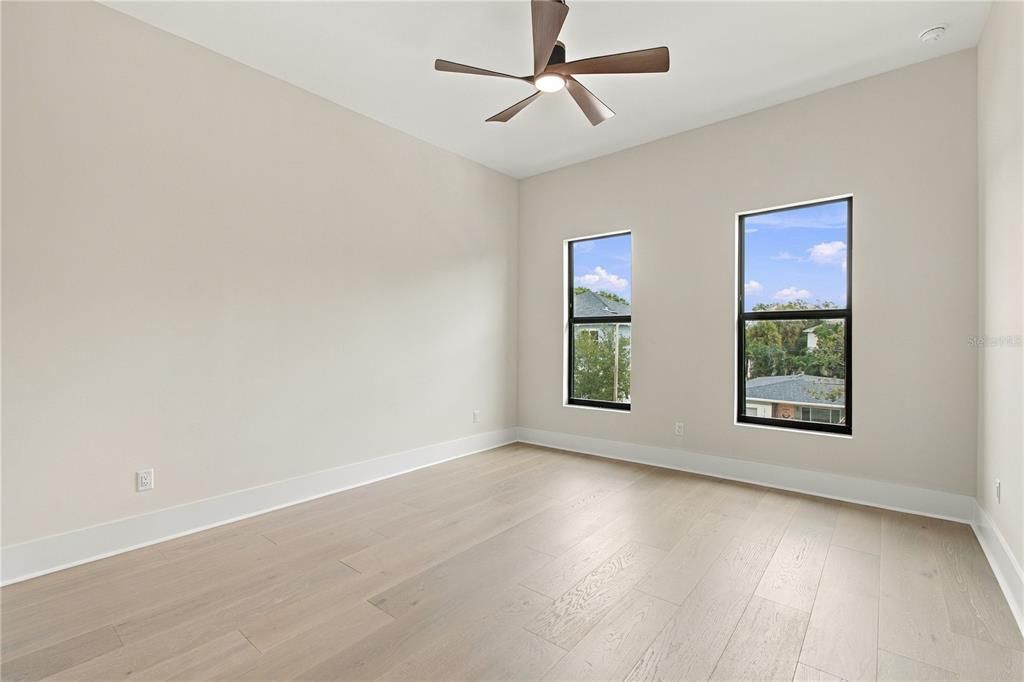 For Sale: $2,590,000 (5 beds, 4 baths, 4859 Square Feet)