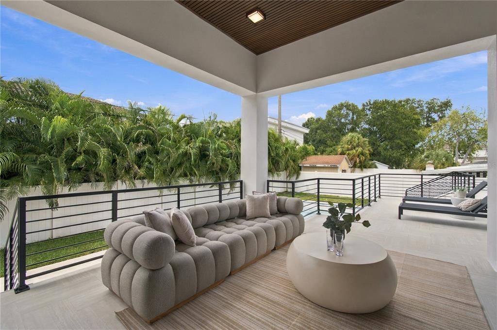 For Sale: $2,590,000 (5 beds, 4 baths, 4859 Square Feet)