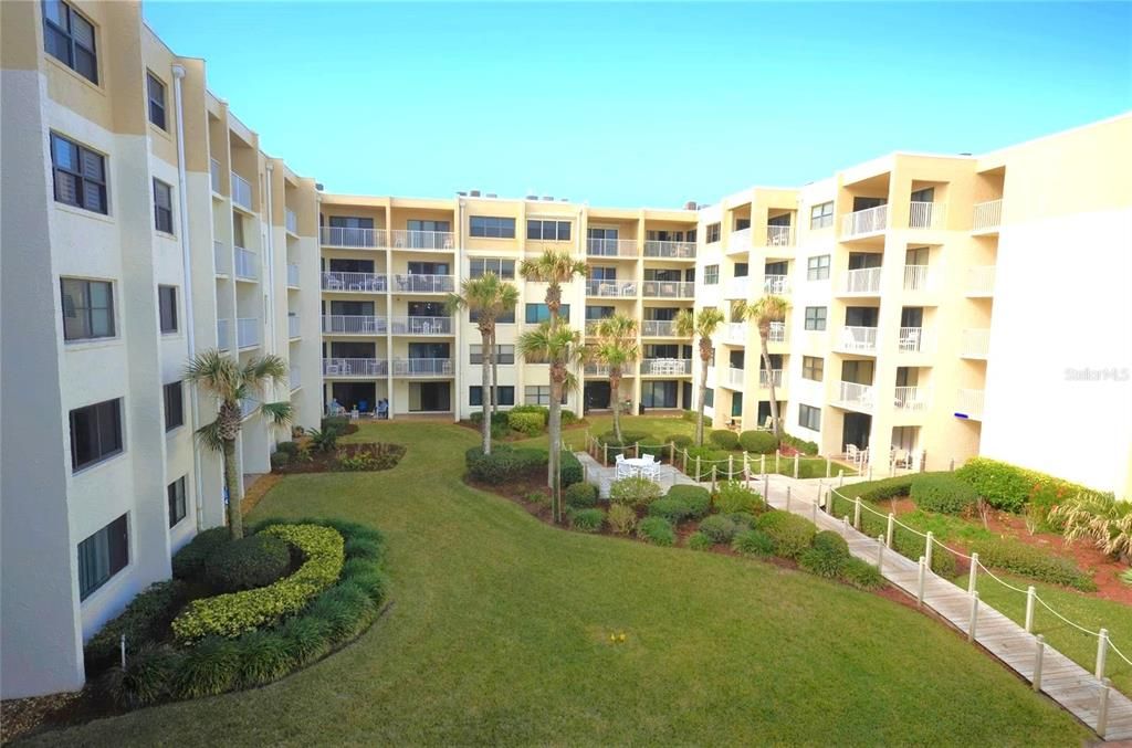 На продажу: $419,000 (2 спален, 2 ванн, 944 Квадратных фут)
