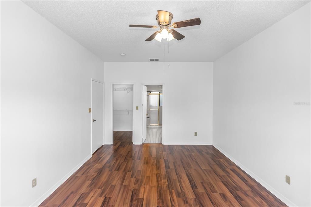For Rent: $2,500 (3 beds, 2 baths, 1600 Square Feet)