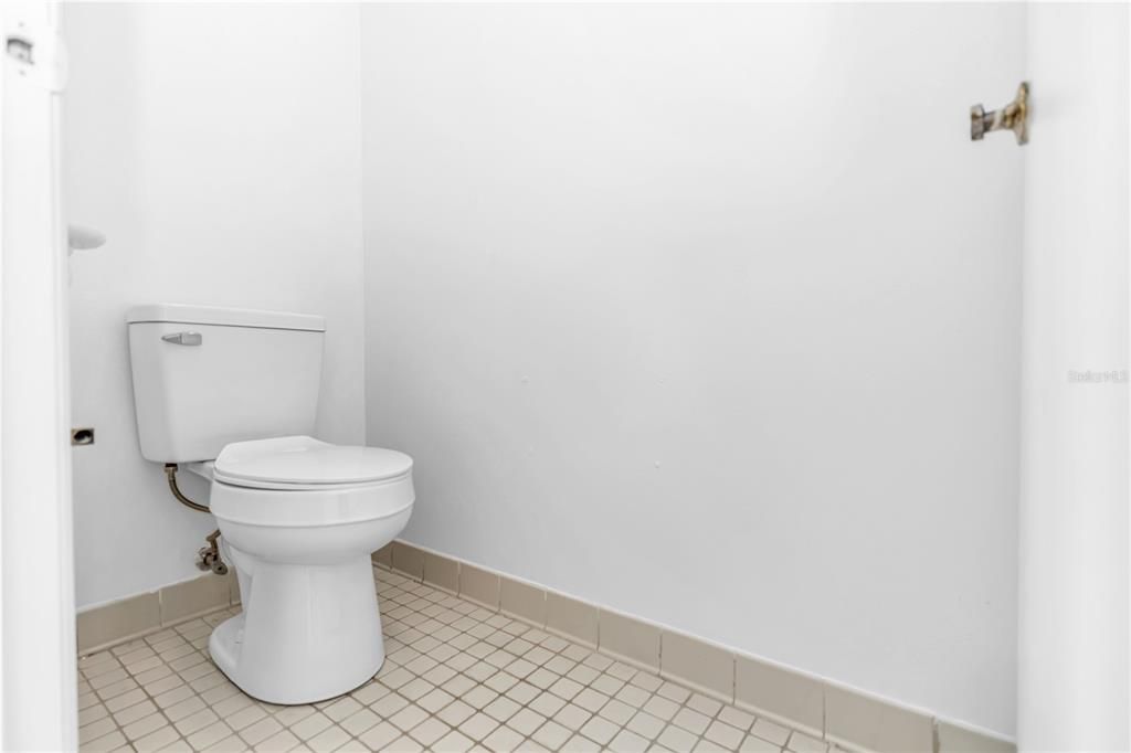 For Rent: $2,500 (3 beds, 2 baths, 1600 Square Feet)