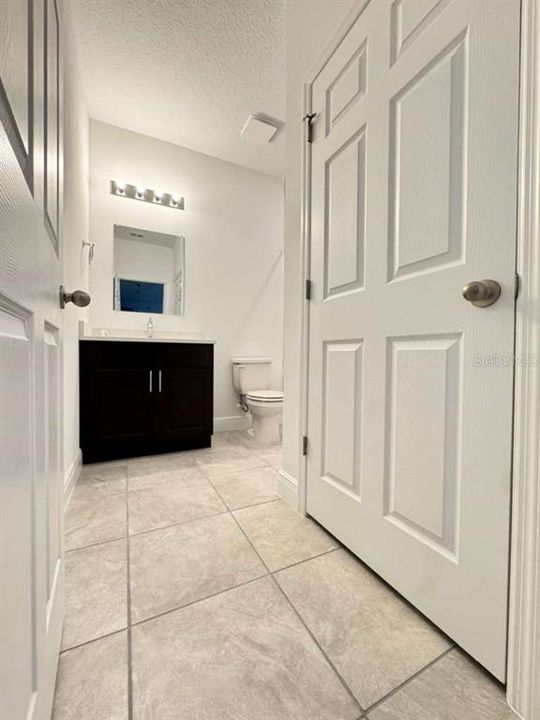 For Rent: $1,995 (4 beds, 2 baths, 1696 Square Feet)