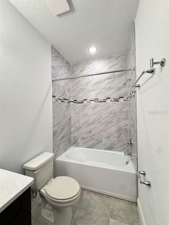 For Rent: $1,995 (4 beds, 2 baths, 1696 Square Feet)