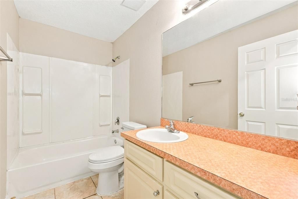 For Rent: $2,495 (3 beds, 2 baths, 1342 Square Feet)