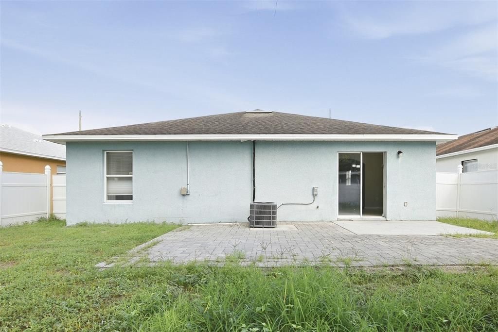 For Rent: $2,495 (3 beds, 2 baths, 1342 Square Feet)