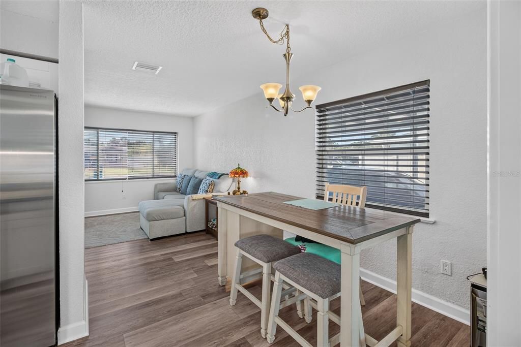 For Sale: $339,900 (3 beds, 1 baths, 1084 Square Feet)