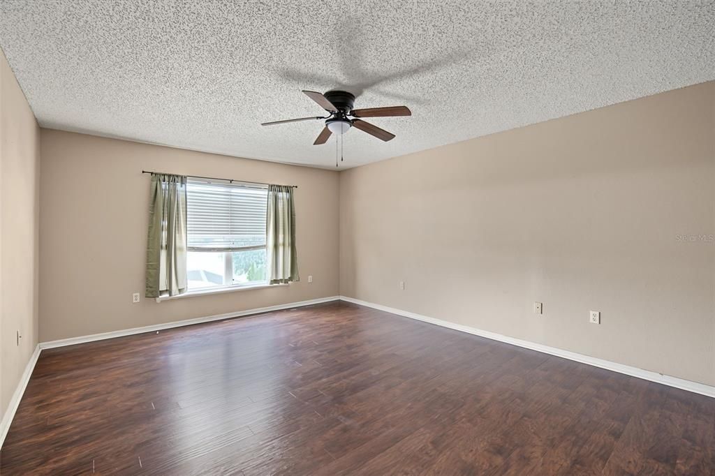 For Rent: $2,995 (4 beds, 2 baths, 2222 Square Feet)
