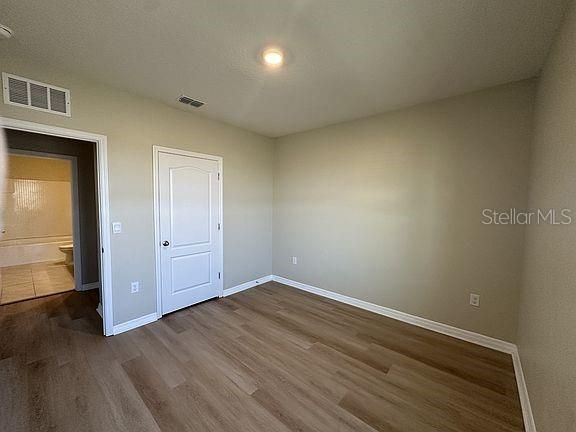 For Sale: $360,000 (5 beds, 3 baths, 2522 Square Feet)